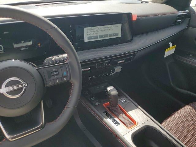 2025 Nissan Kicks SR FWD