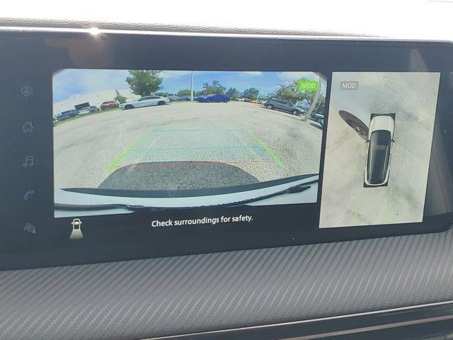 2025 Nissan Kicks SR FWD