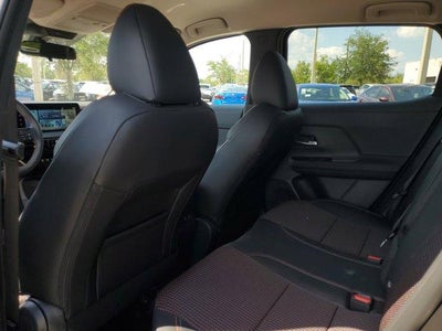 2025 Nissan Kicks SR FWD