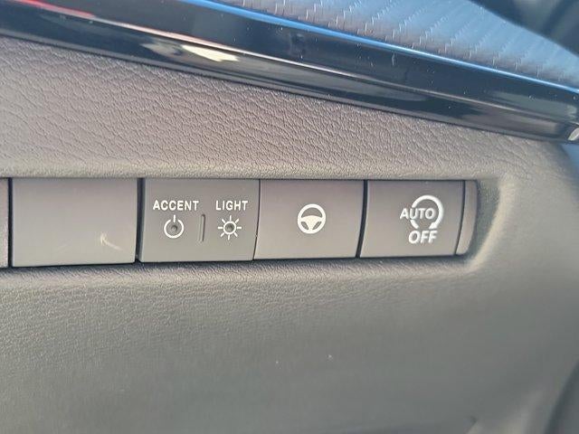 2026 Nissan Kicks SR FWD
