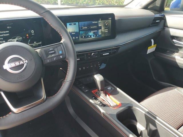 2025 Nissan Kicks SR FWD