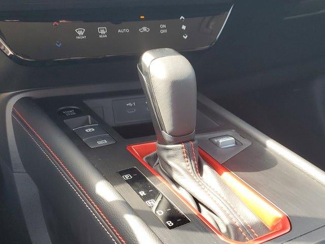 2025 Nissan Kicks SR FWD