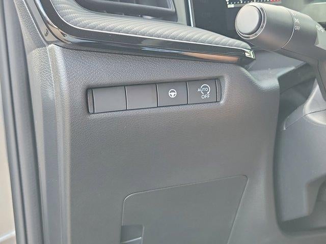 2026 Nissan Kicks SR FWD