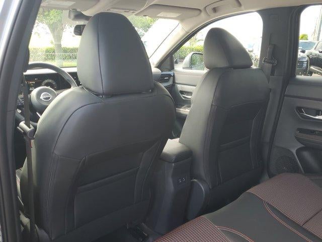 2025 Nissan Kicks SR FWD