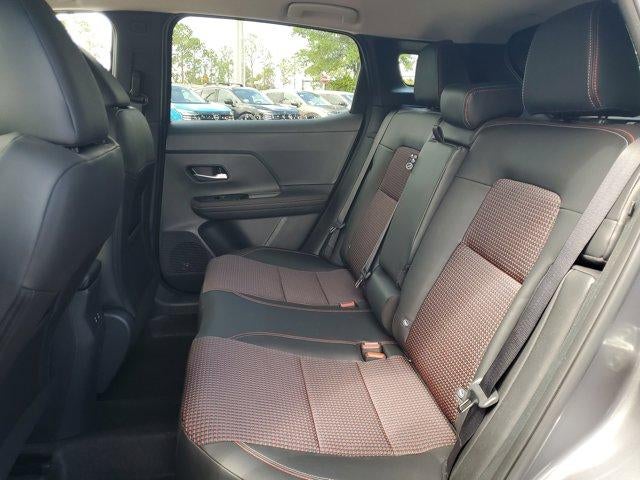 2025 Nissan Kicks SR FWD