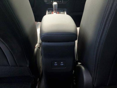 2025 Nissan Kicks SR FWD