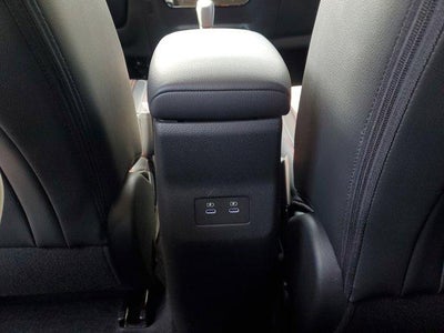 2025 Nissan Kicks SR FWD