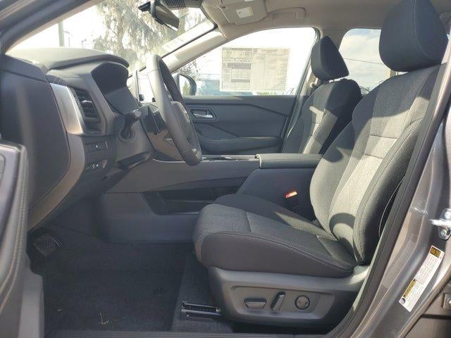 2026 Nissan Rogue FWD SV *Ltd Avail*