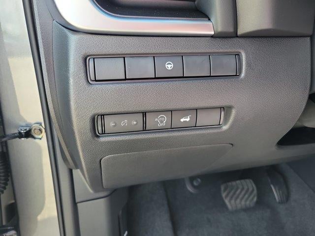 2026 Nissan Rogue 2026.5 FWD Dark Armor