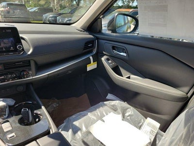 2026 Nissan Rogue FWD SV *Ltd Avail*