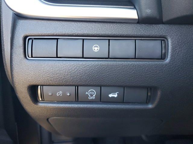 2026 Nissan Rogue FWD SV *Ltd Avail*