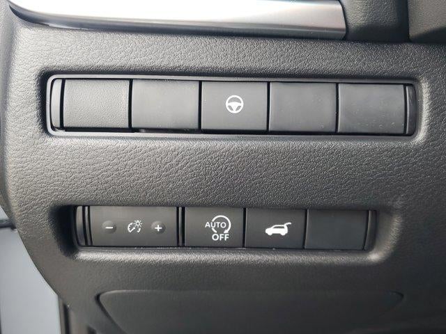 2026 Nissan Rogue 2026.5 FWD Dark Armor