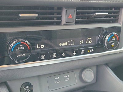 2026 Nissan Rogue FWD SV *Ltd Avail*