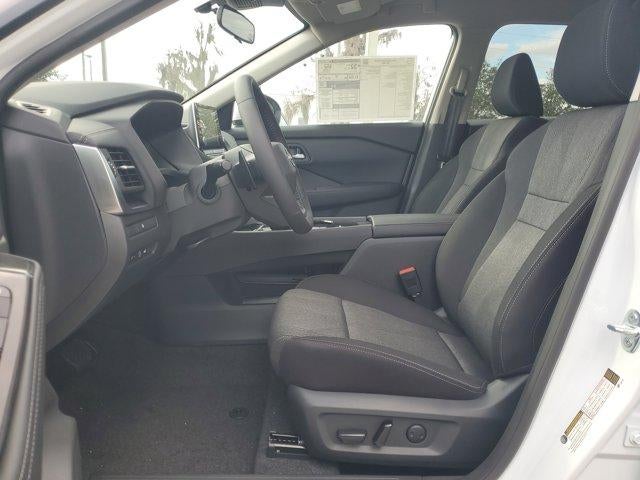 2026 Nissan Rogue FWD SV *Ltd Avail*