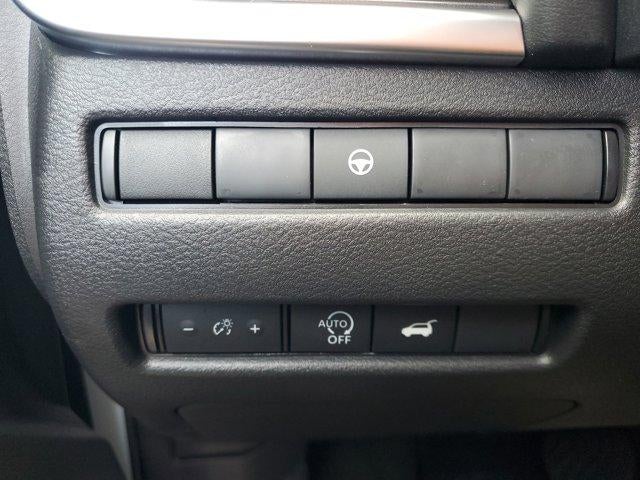 2026 Nissan Rogue FWD SV *Ltd Avail*