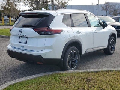 2026 Nissan Rogue FWD SV *Ltd Avail*