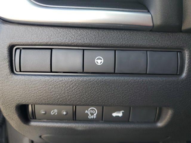 2026 Nissan Rogue FWD SV *Ltd Avail*