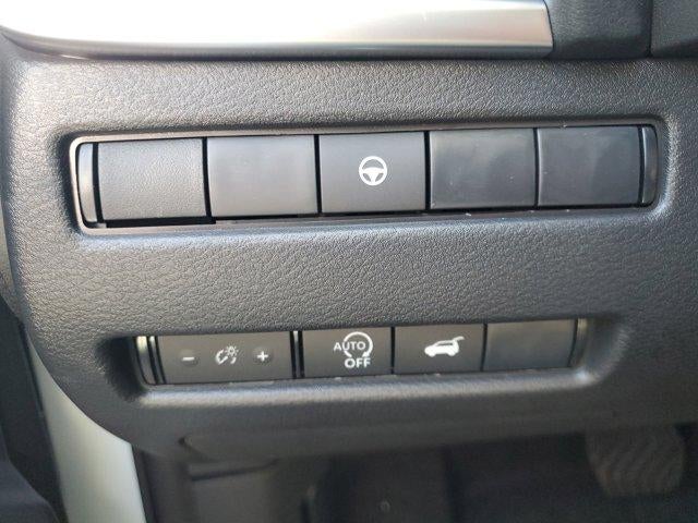 2026 Nissan Rogue FWD SV *Ltd Avail*