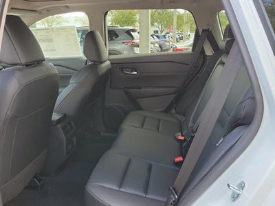 2026 Nissan Rogue 2026.5 FWD Dark Armor