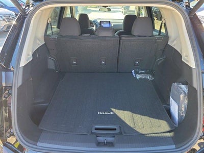 2026 Nissan Rogue FWD SV *Ltd Avail*