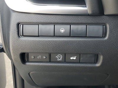 2026 Nissan Rogue FWD SV *Ltd Avail*