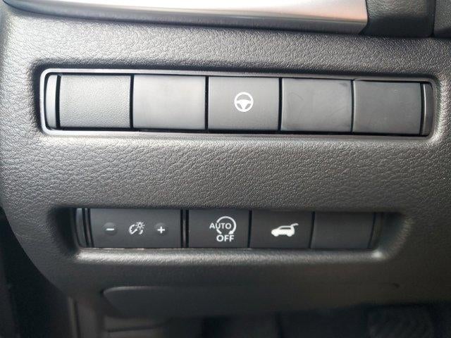 2026 Nissan Rogue FWD SV *Ltd Avail*