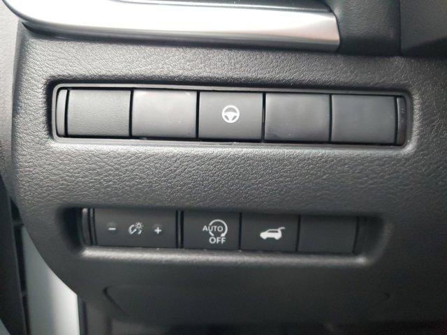 2026 Nissan Rogue FWD SV *Ltd Avail*