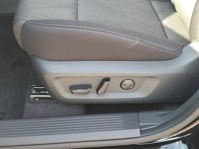 2026 Nissan Rogue FWD SV *Ltd Avail*