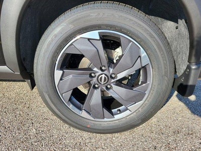 2026 Nissan Rogue FWD SV *Ltd Avail*