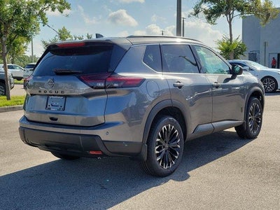 2026 Nissan Rogue 2026.5 FWD Dark Armor