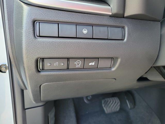 2026 Nissan Rogue 2026.5 FWD Dark Armor