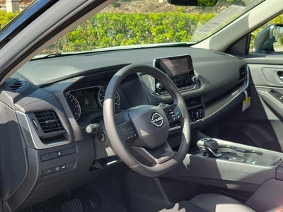 2026 Nissan Rogue 2026.5 FWD Dark Armor