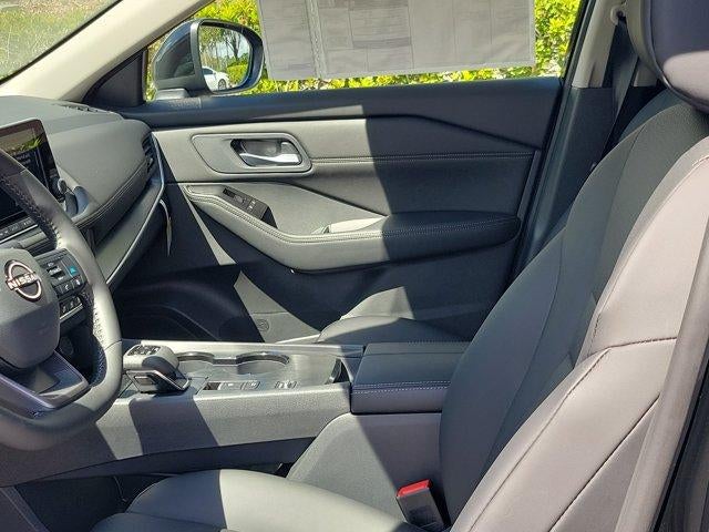 2026 Nissan Rogue 2026.5 FWD Dark Armor