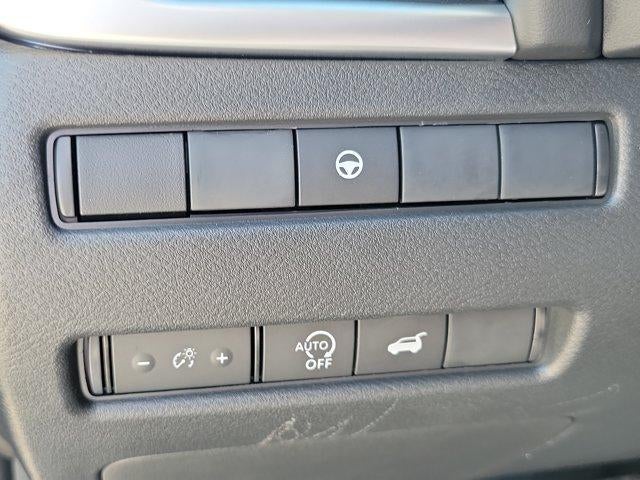 2026 Nissan Rogue 2026.5 FWD Dark Armor