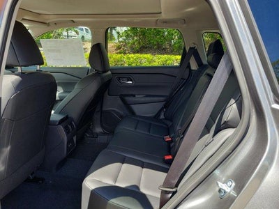 2026 Nissan Rogue 2026.5 FWD Dark Armor