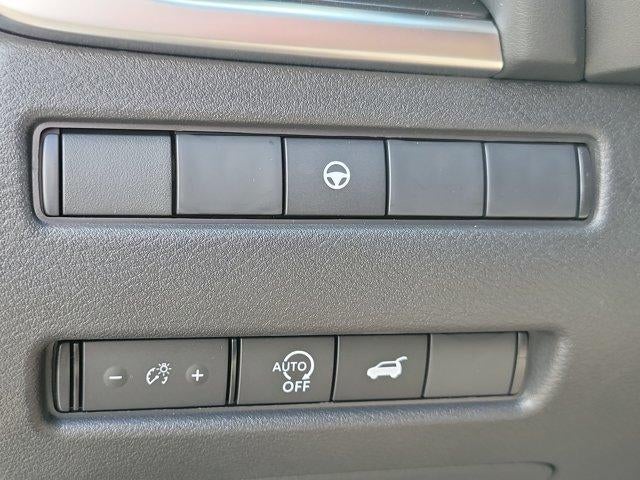 2026 Nissan Rogue 2026.5 FWD Dark Armor