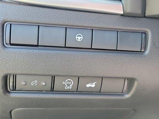 2026 Nissan Rogue 2026.5 FWD Dark Armor