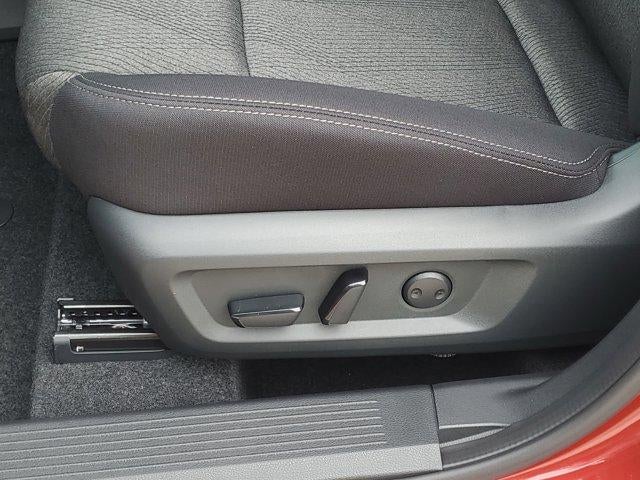 2026 Nissan Rogue FWD SV *Ltd Avail*