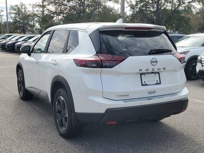 2026 Nissan Rogue FWD SV *Ltd Avail*