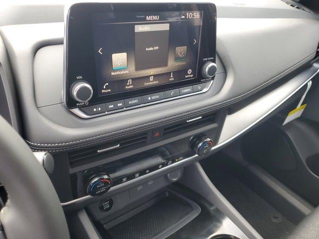 2026 Nissan Rogue FWD SV *Ltd Avail*