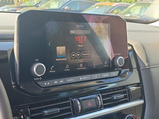 2025 Nissan Pathfinder SV 2WD