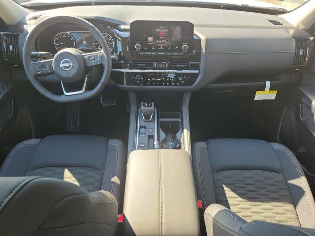 2025 Nissan Pathfinder SV 2WD