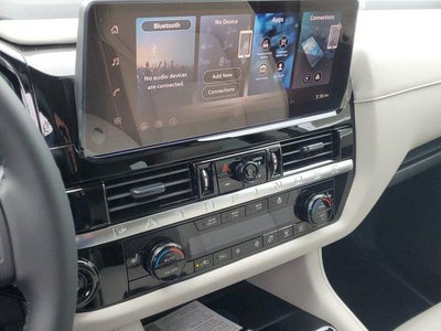 2026 Nissan Pathfinder SL 4WD