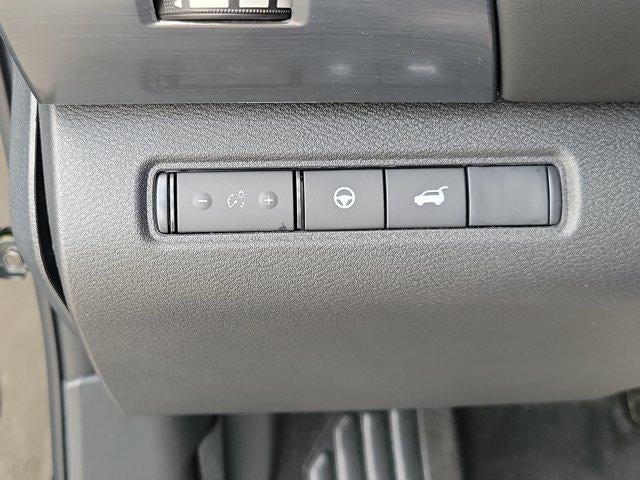 2026 Nissan Pathfinder SL 2WD