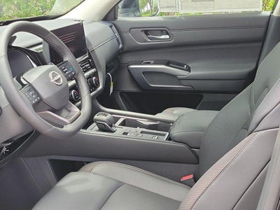 2026 Nissan Pathfinder SL 2WD