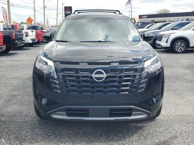 2026 Nissan Pathfinder Platinum 2WD