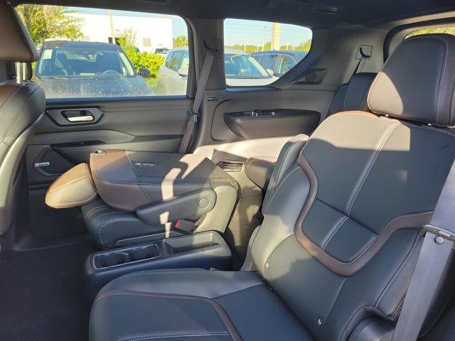 2025 Nissan Armada 4x4 SL