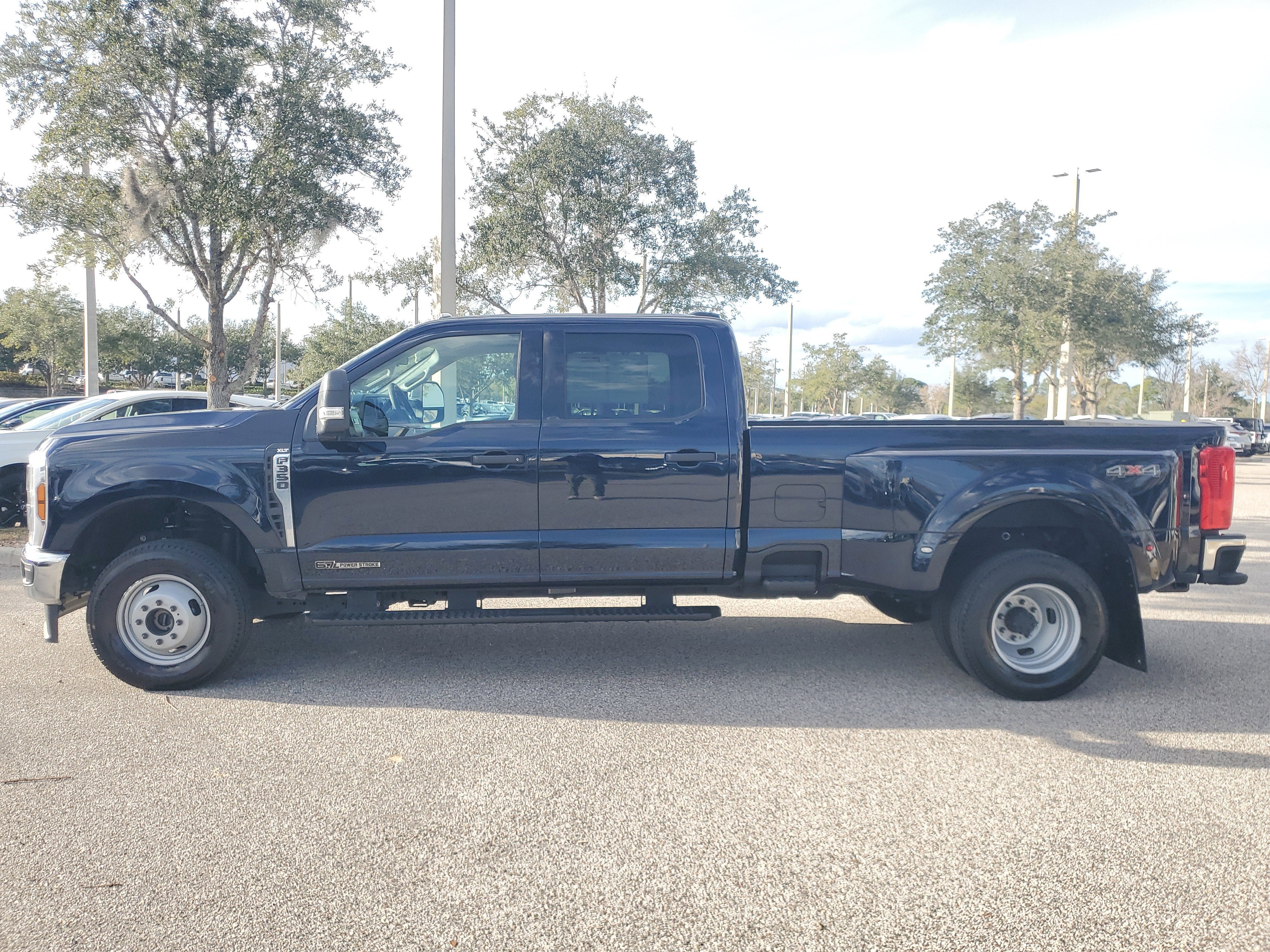 2025 Ford Super Duty F-350 DRW XLT