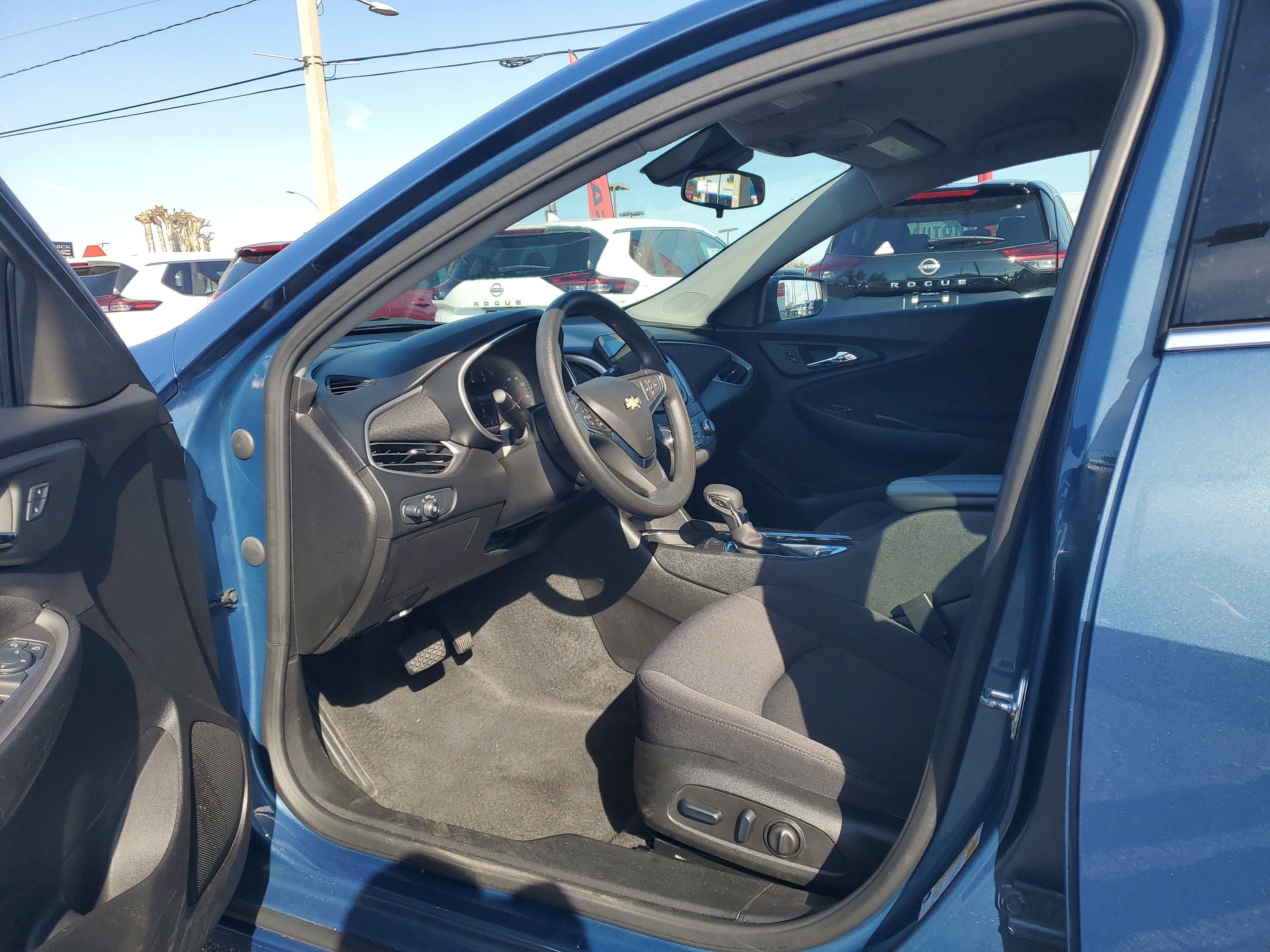 2025 Chevrolet Malibu LT