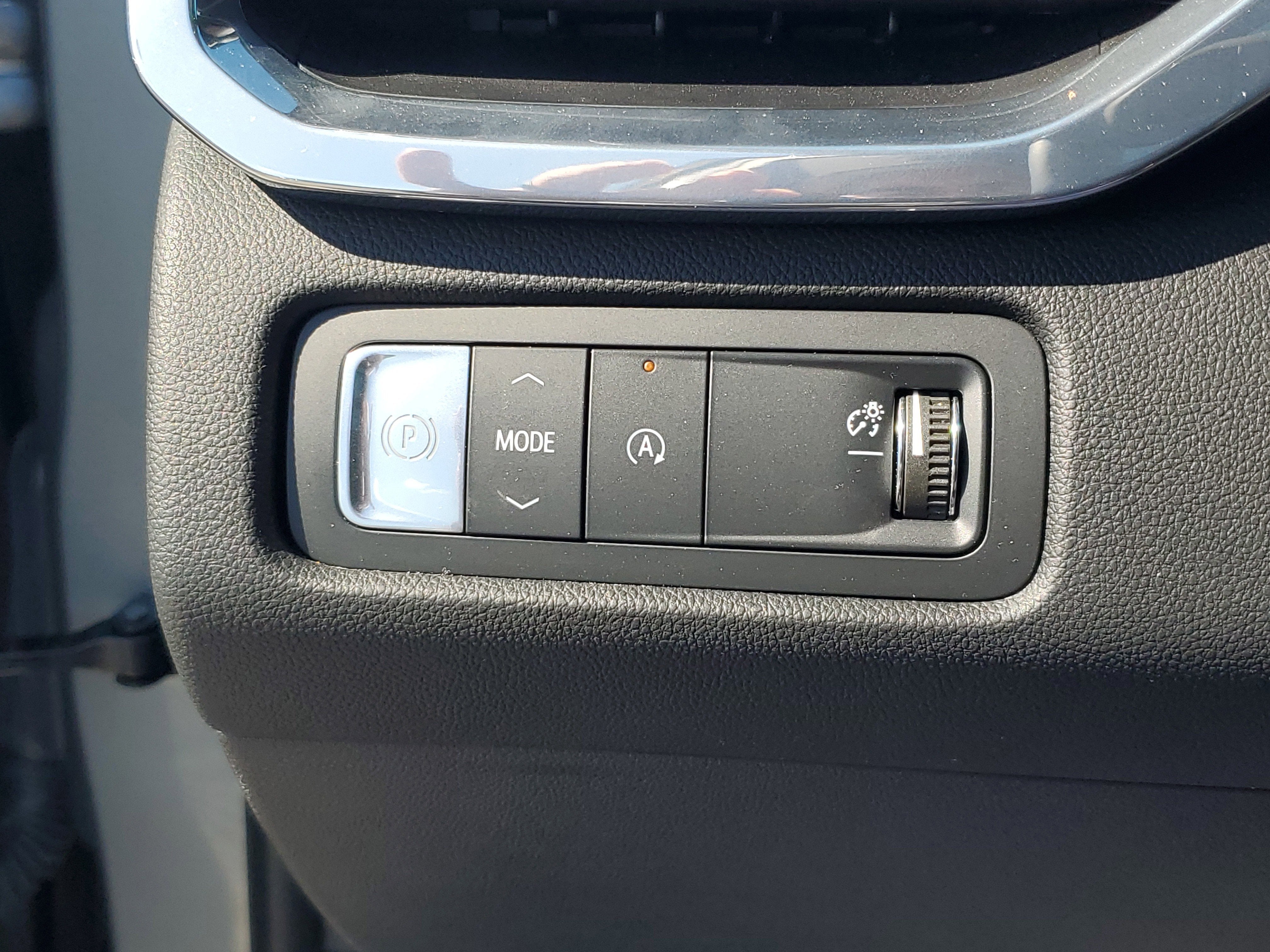 2024 GMC Acadia FWD Denali